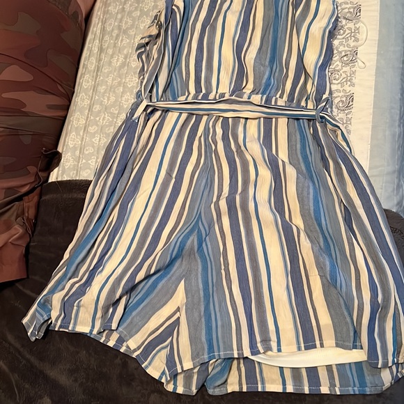 Romper - Picture 2 of 2